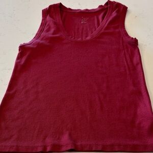 Women's Sleeveless Top - maroon